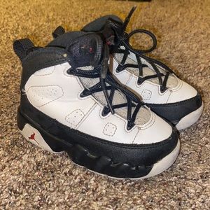 Retro Jordan 9 size 6c